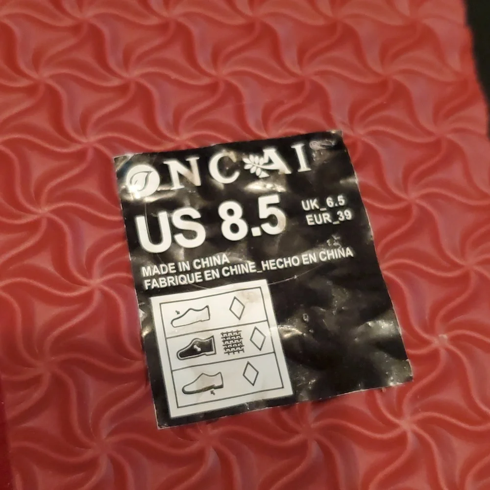 Oncai Sandals - Picture 7 of 9